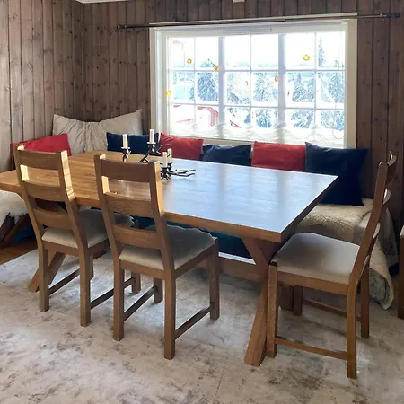 Feriehus Charming With Fantastic View In Sjusjoen