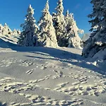 Charming With Fantastic View In Casa vacanze Sjusjoen