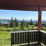 Charming With Fantastic View In Casa vacanze Sjusjoen