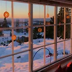 Charming With Fantastic View In Sjusjoen